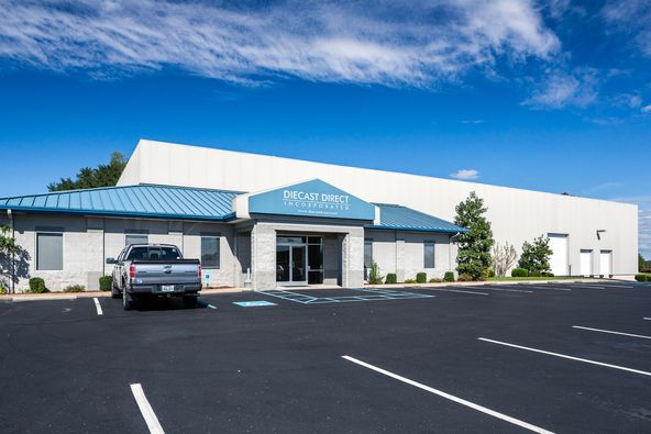 FOR SALE - 3005 Old Lawrenceburg Road : 3005 Old Lawrenceburg Road (just off U.S. 127), Frankfort, KY 40601